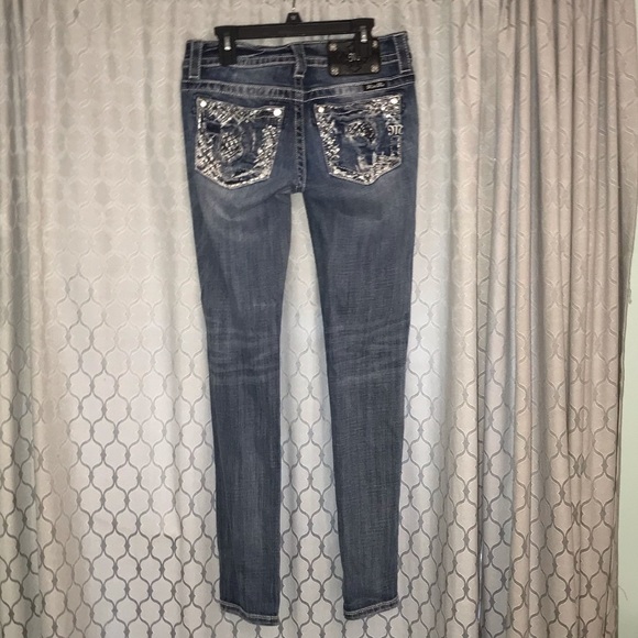 Miss Me Signature Skinny Jeans - Picture 2 of 4